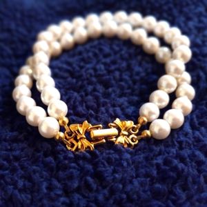Vintage 1990s AVON Double Strand Faux Pearl Bracelet